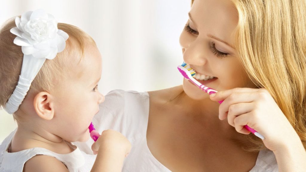 6 cosas que toda madre primeriza debe saber sobre la salud dental del bebé